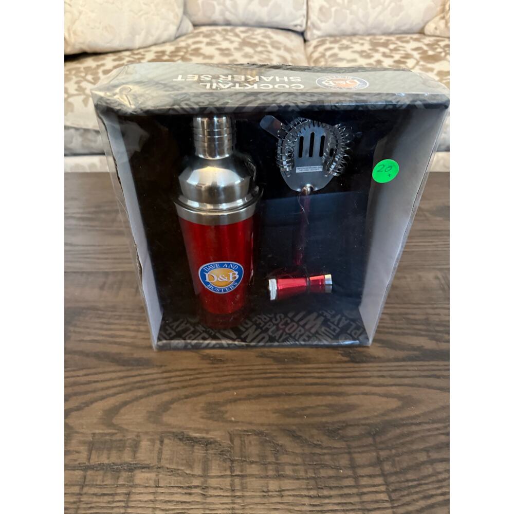 D&B Dave & Buster’s Cocktail Shaker Set – Shaker, Strainer & Jigger